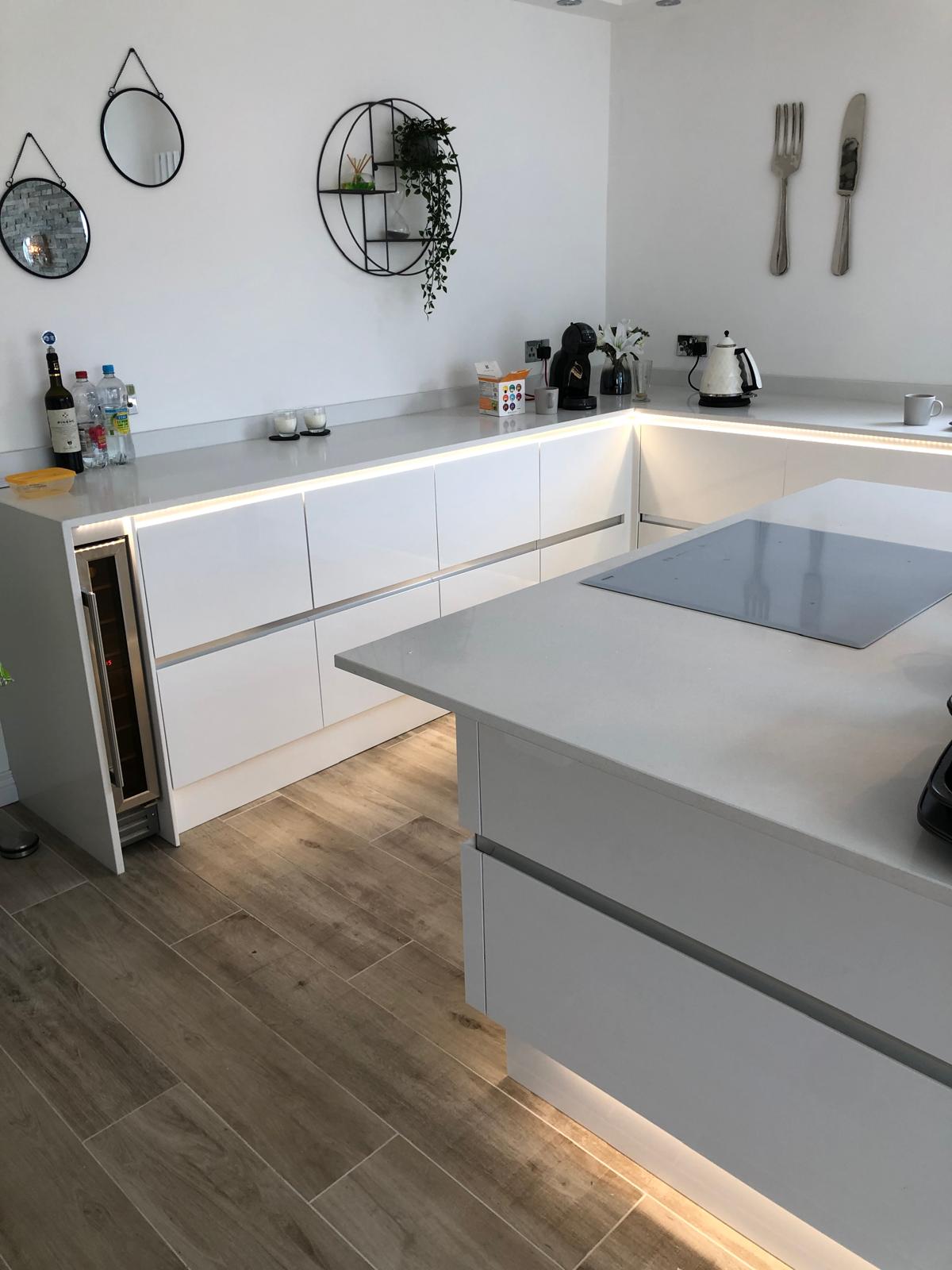 Modern Kitchen Lighting Solutions
